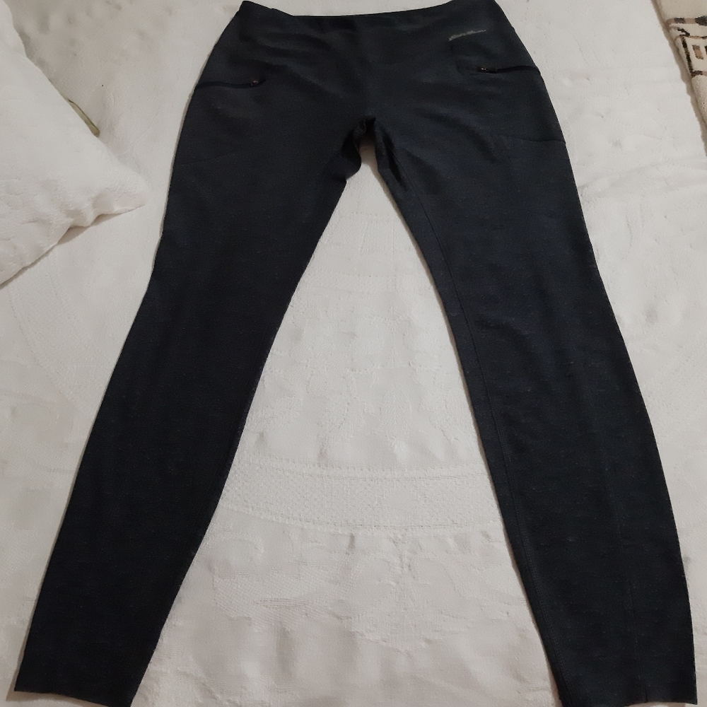 EDDIE BAUER  leggings
